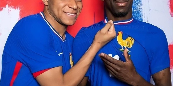 问题少年逆袭，登贝莱冲击金球奖，梅西等五位贵人相助