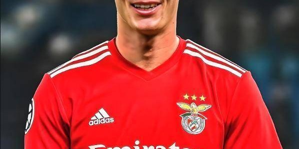 穆里尼奥这次堵大了！本菲卡队史最贵引援，是打前腰，还是打左边锋？